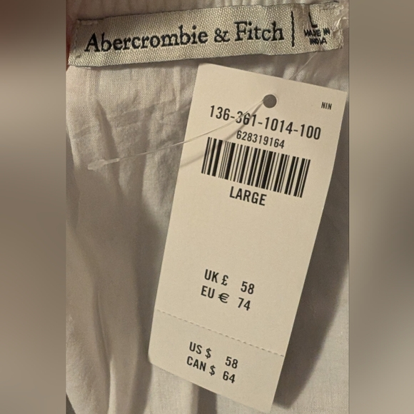 Abercrombie and Fitch Off The Shoulder Top - Picture 2 of 4